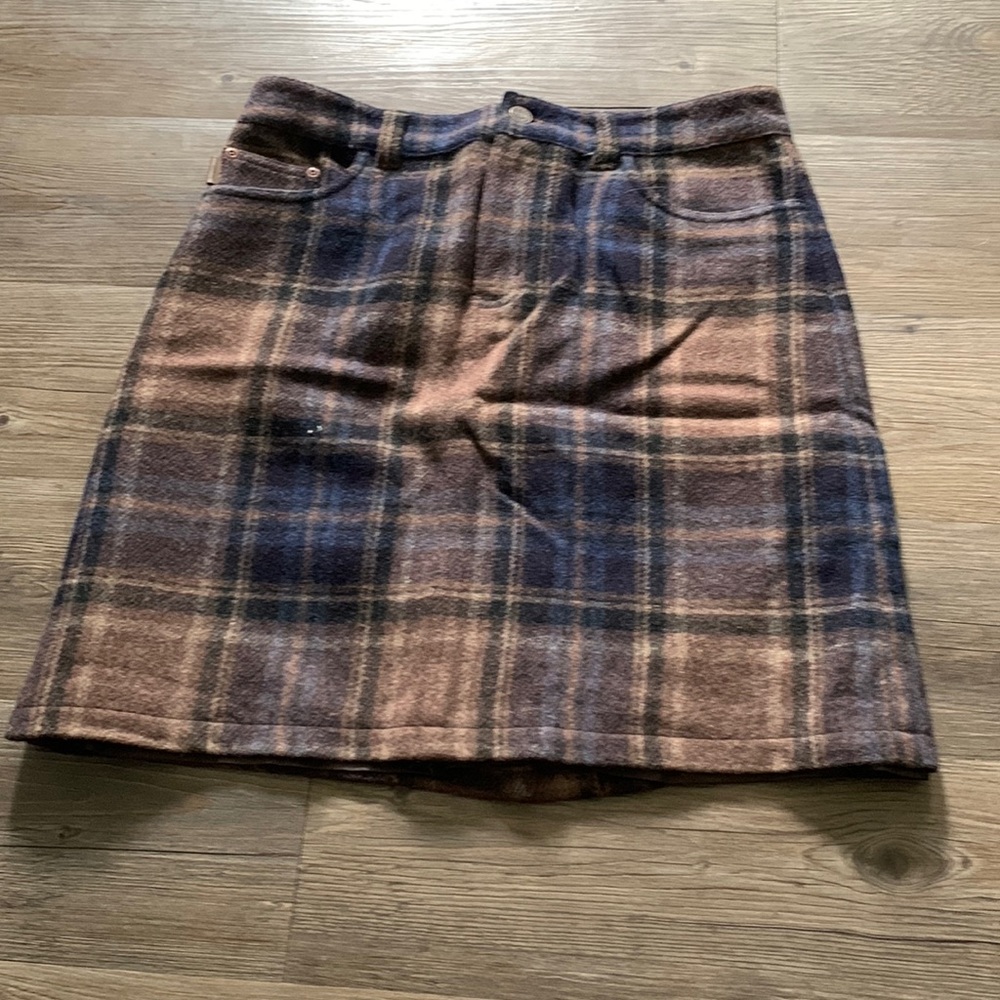 Plaid button skirt